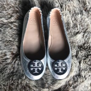 Tory Burch Reva Ballet Flats Silver Leather sz 9.5